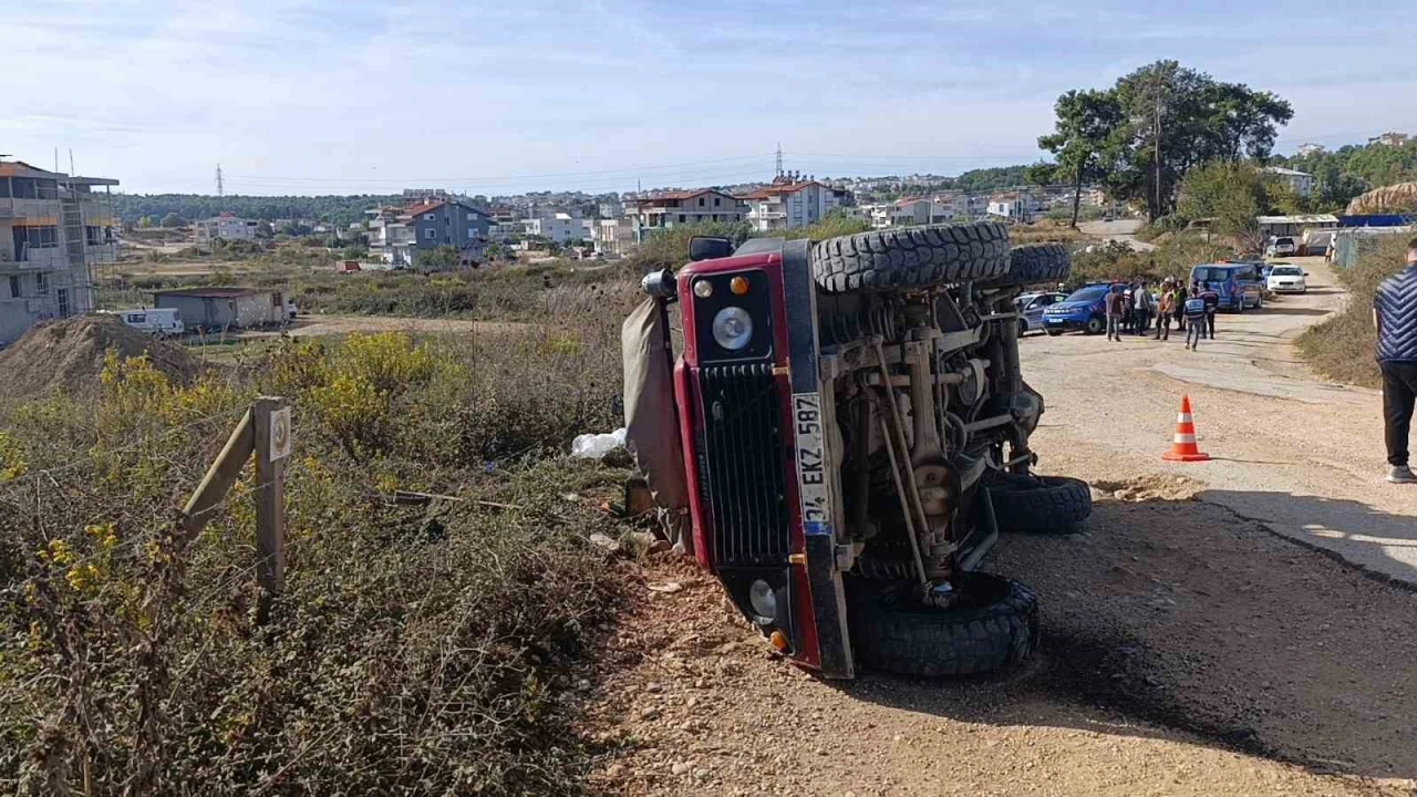 Safari araçları çarpıştı: 10u yabancı 11 kişi yaralı