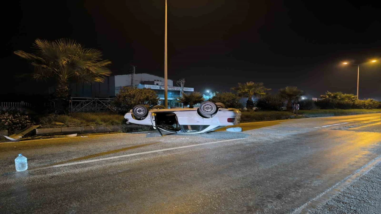 Takla atarak, ters dönen otomobilin sürücüsü yaralandı