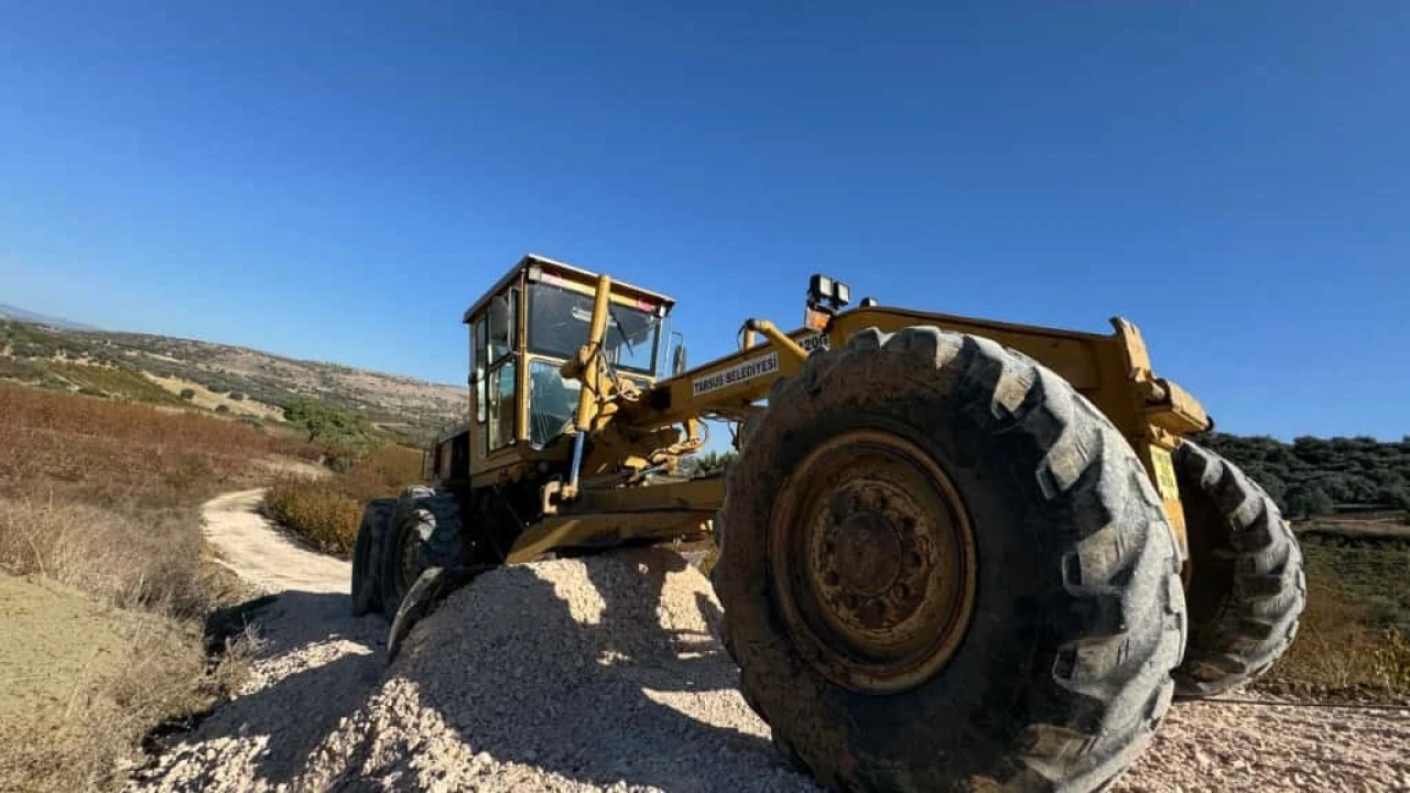 Tarsus Belediyesi Büyükkösebalcıda yol çalışmalarını tamamladı