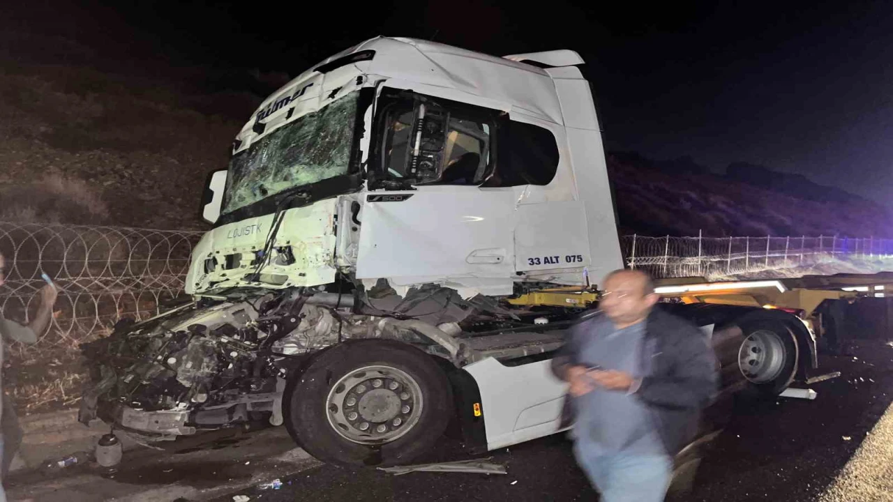 Tarsusta zincirleme kaza: 1 yaralı