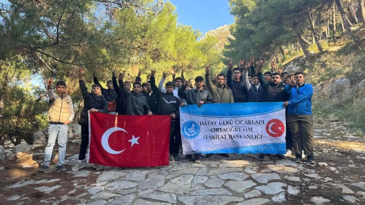 ÜLKÜCÜ GENÇLER ÇEVRE İÇİN YÜRÜDÜ