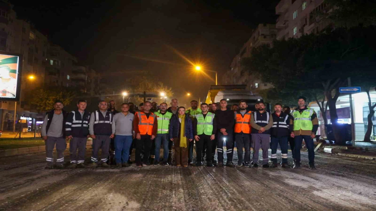 100. Yıl Bulvarında asfalt çalışmasının ilk etabı tamamlandı