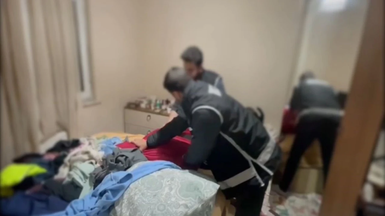 40 yıl hapis cezasıyla aranıyordu, gardıroptan çıktı