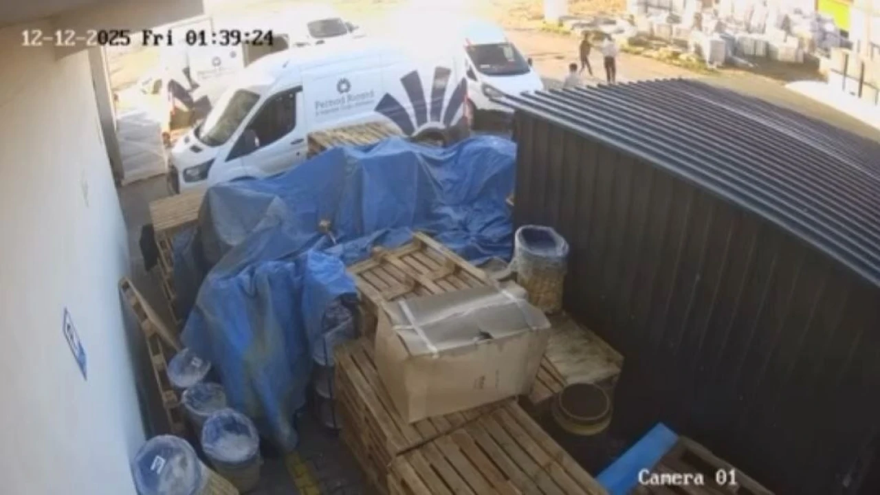 Adanada bir kişinin bıçaklanarak öldürüldüğü olayın kamera kayıtları ortaya çıktı