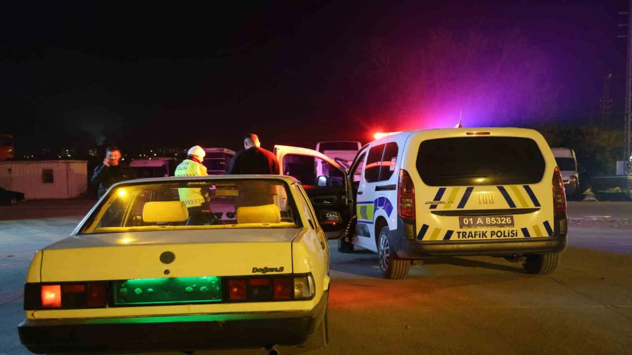 Adanada iki otomobil sürücüsüne 49 bin 781 lira idari ceza