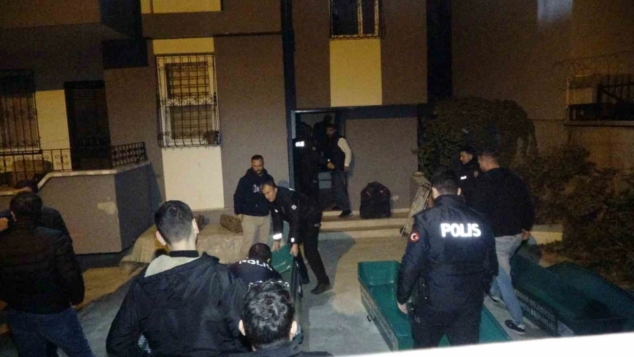 Adanada kan donduran olay: Baba, çocuklarını öldürüp intihar etti