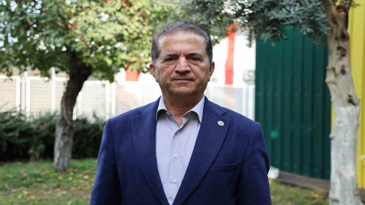 Adanaya 4 gündür aralıksız yağan yağmur, çiftçiyi sevindirdi