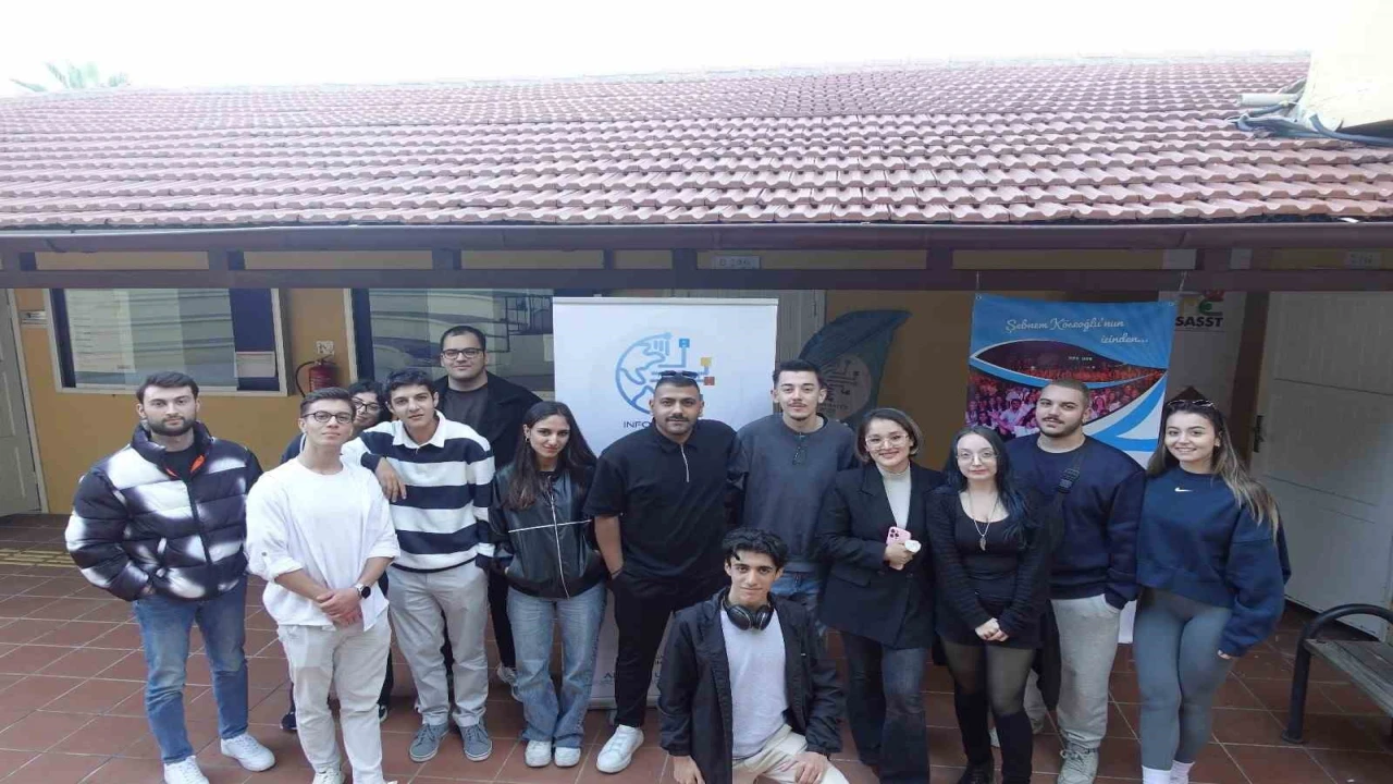 Alanya Üniversitesinde Sosyal Medya 101 mini eğitimi düzenlendi