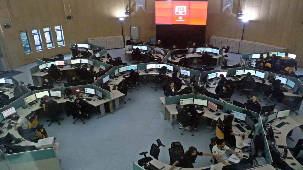 Antalyada 112 Acil Çağrı Merkezine 2025 yılında 3 milyon çağrı geldi, yüzde 54ü asılsız çıktı