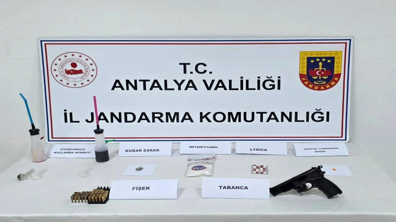 Antalyada uyuşturucu operasyonu: 4 şüpheliye adli işlem