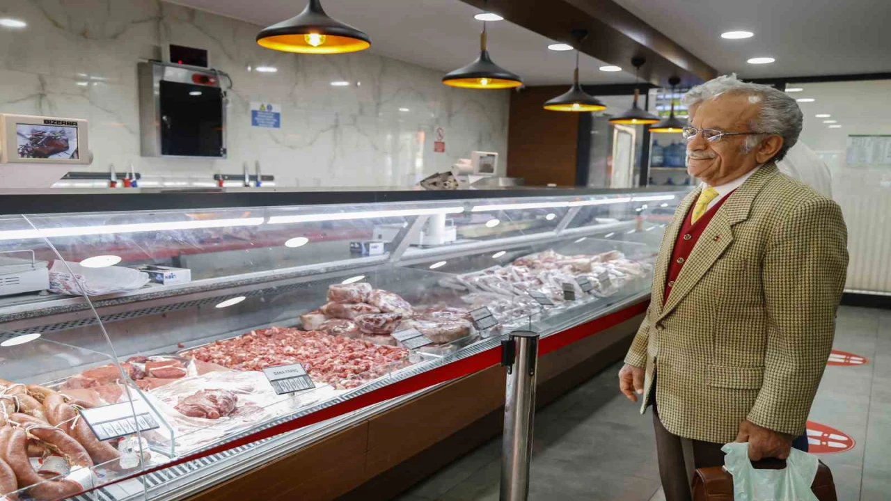 Antalyalıların tercihi Halk Et 6 yaşında