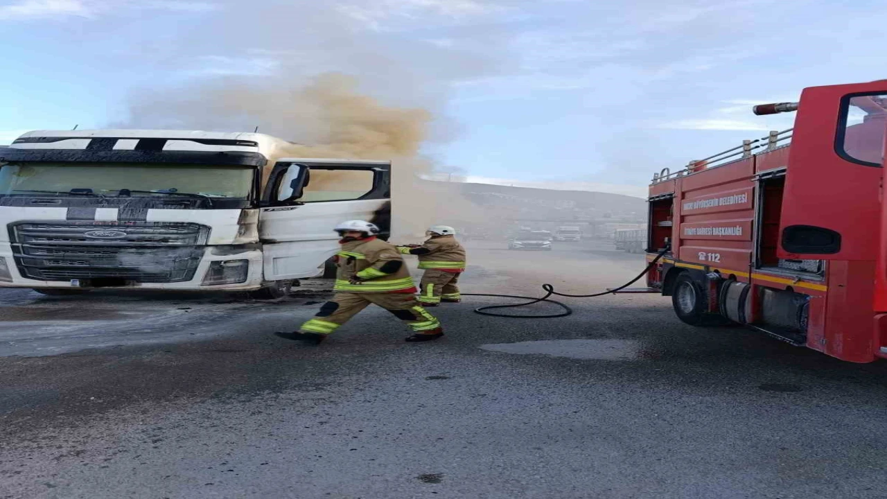 Belende tır yangını