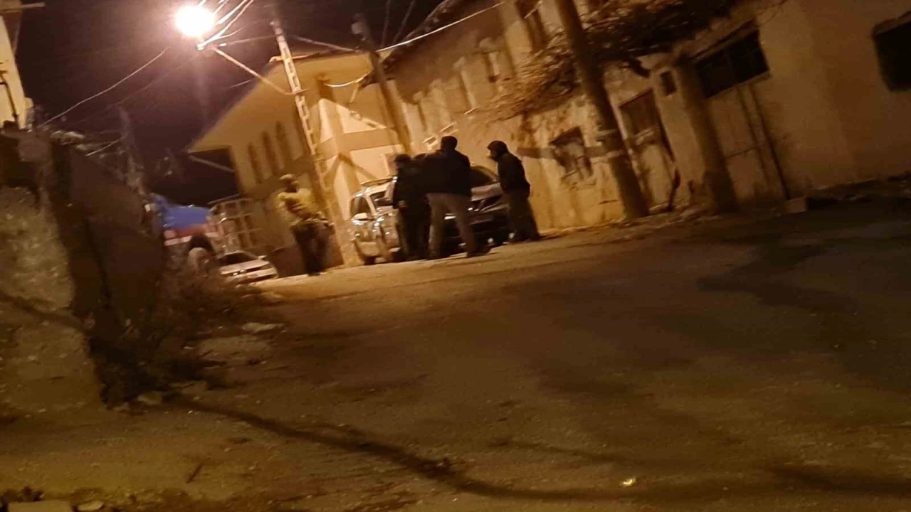 Burdurda bir kişi uzman çavuşun silahıyla hayatını kaybetti