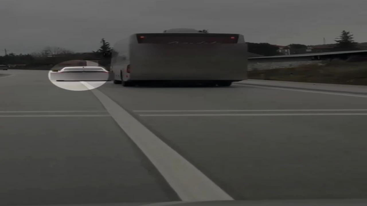 Burdurda yolcu otobüsünün trafik güvenliğini tehlikeye sokan sürücüye ceza