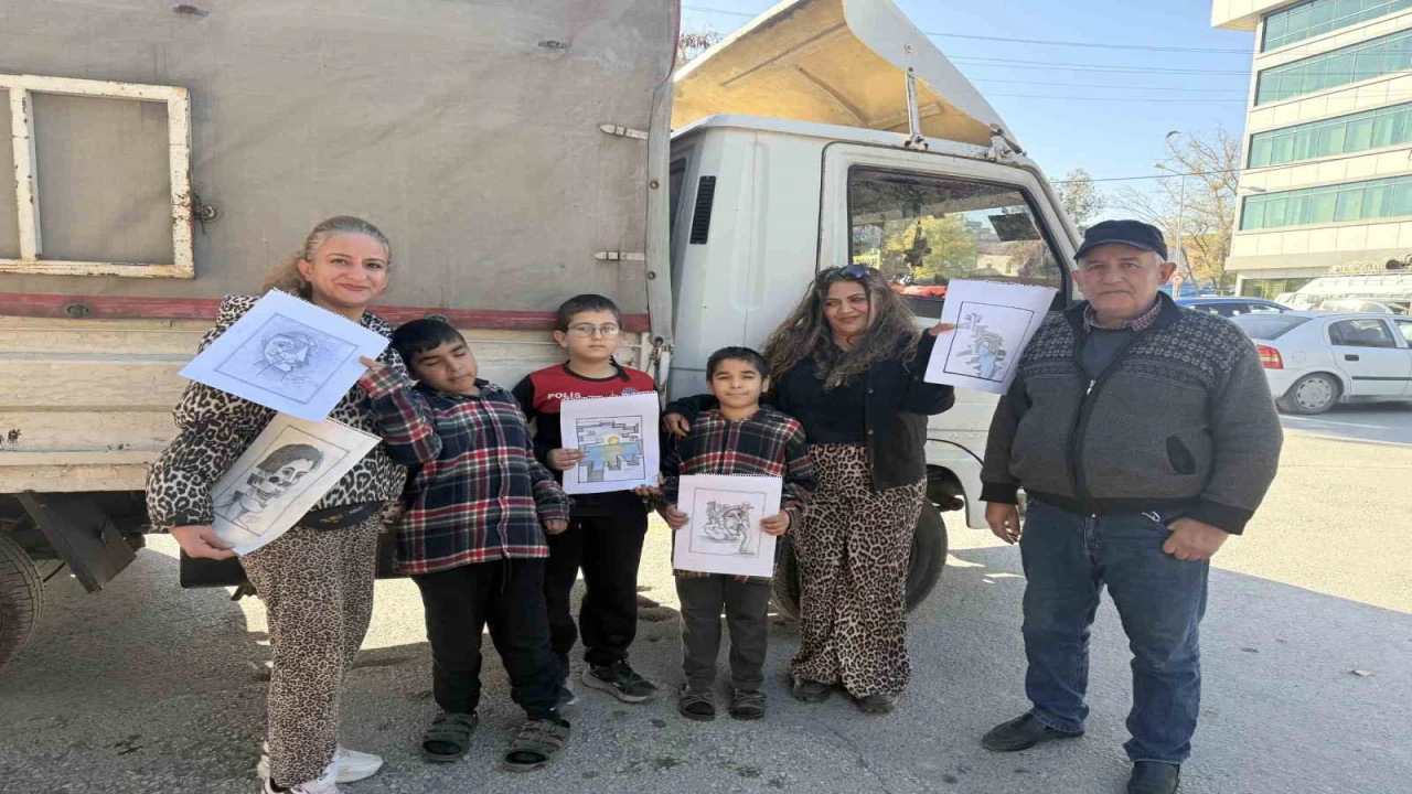 Çizimlerini gören ressam sanıyor: Nakliyatçının resimleri ressamların çizimlerini aratmıyor
