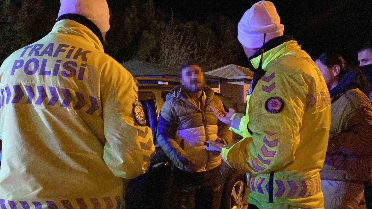 Ehliyetini yenilemediği için ceza yiyen sürücüden krom savunması