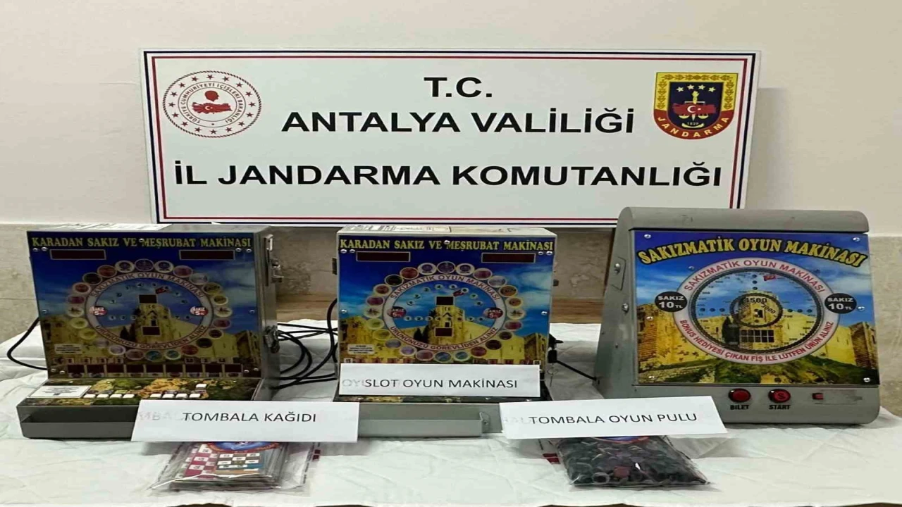 Elmalıda sakızmatik ile kumara operasyon: 2 şüpheli yakalandı