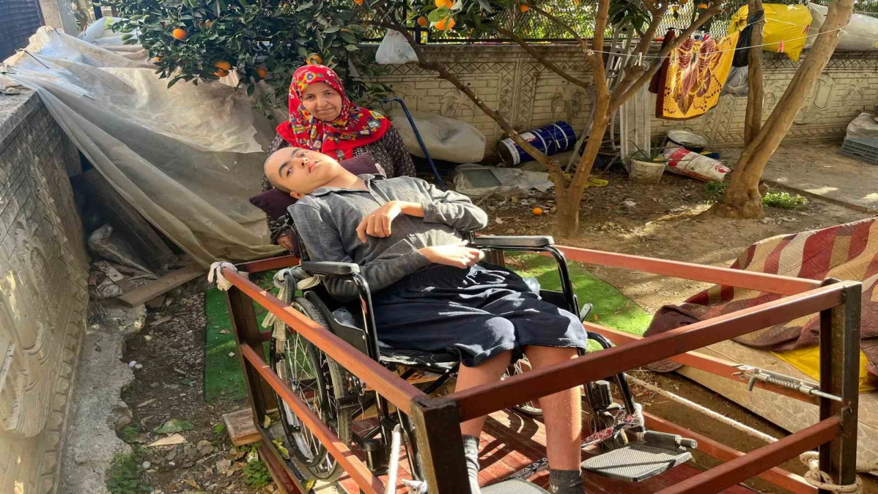 İlkel teleferikle okula gidebilen engelli Tunahan için Türkiye seferber oldu