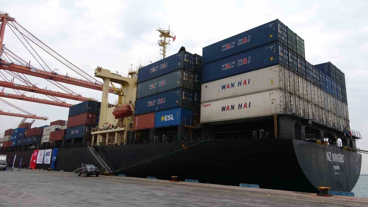 İyilik Gemisi Mersinden Sudana uğurlandı