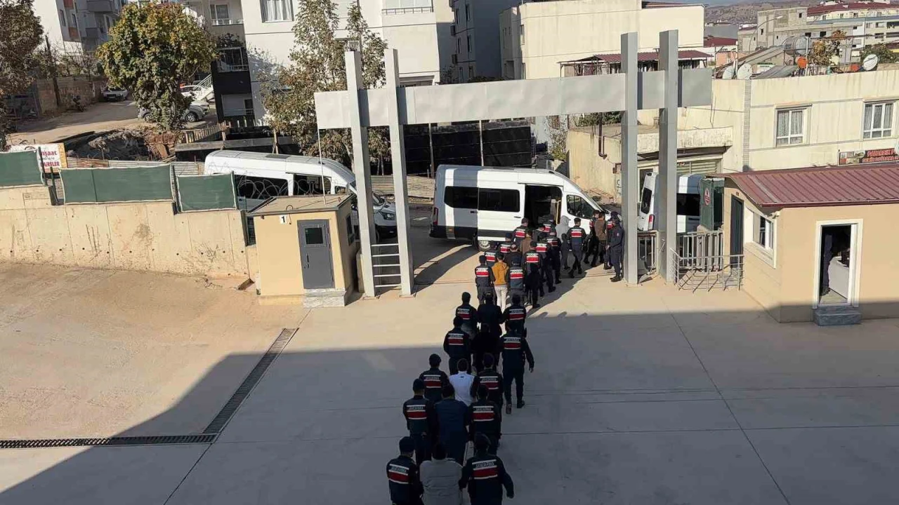 Kahramanmaraş ve Gaziantepte tefeci operasyonu: 17 tutuklama