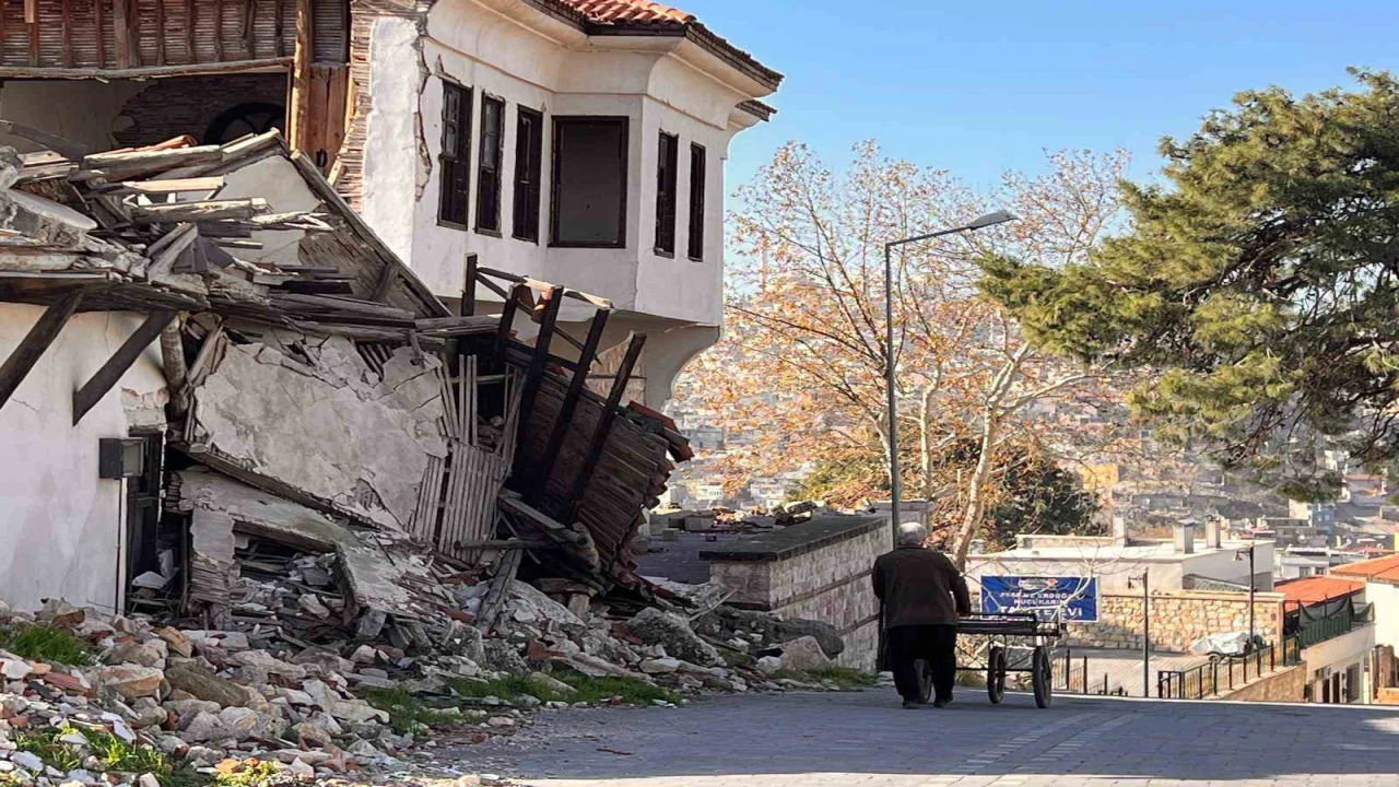 Kahramanmaraşta tarihi evlerin akıbeti merak konusu