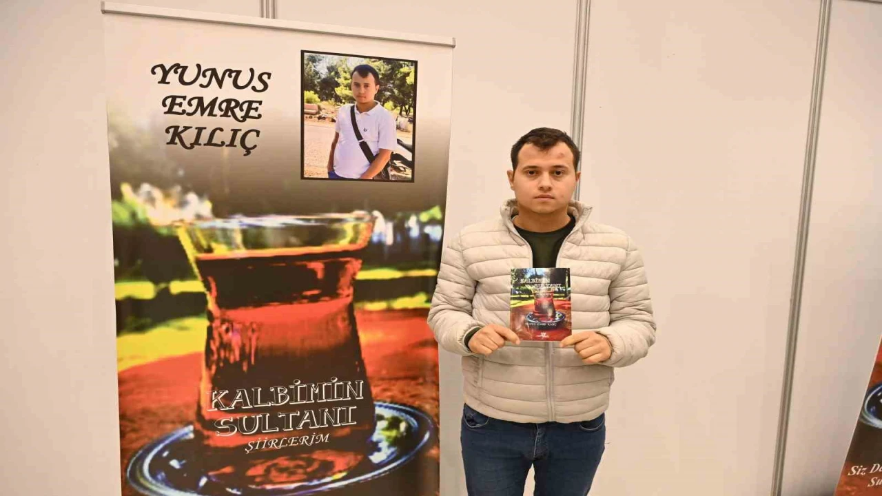Kendini ifade etmekte zorlanan genç şair duygularını kitaplaştırdı