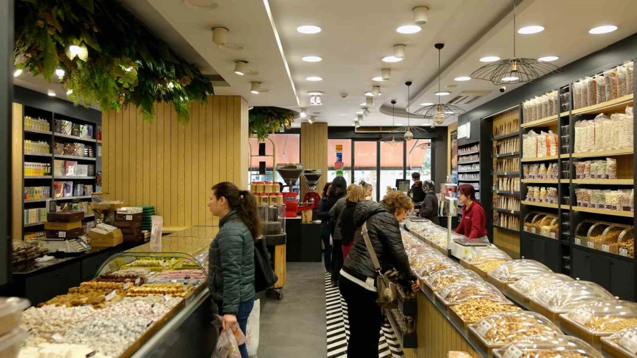 Kuru yemişçilerde yeni yıl yoğunluğu