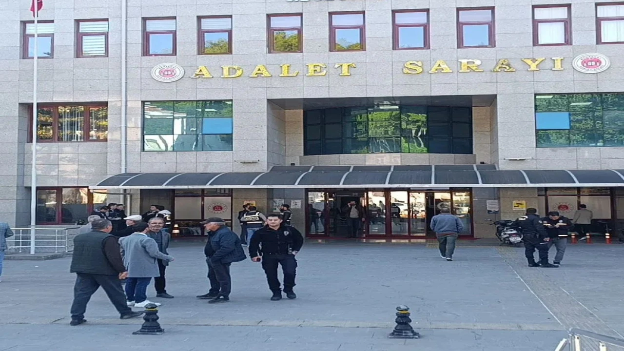 Manavgat Belediyesindeki rüşvet davasında tutuksuz sanık Demir Demir: Manavgatta rüşveti sağır sultan duydu, başkan duymamış