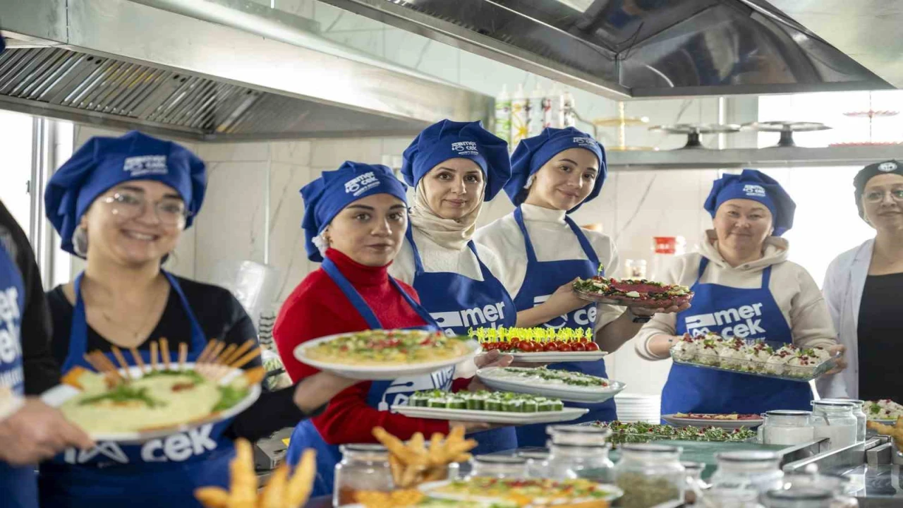 MERCEKte yeni yıl coşkusu renkli atölyelerle yaşandı
