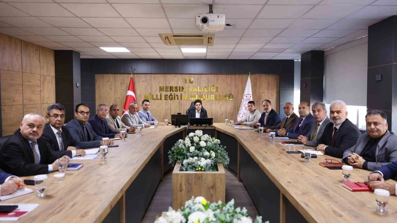 Mersinde eğitim gündemi masaya yatırıldı