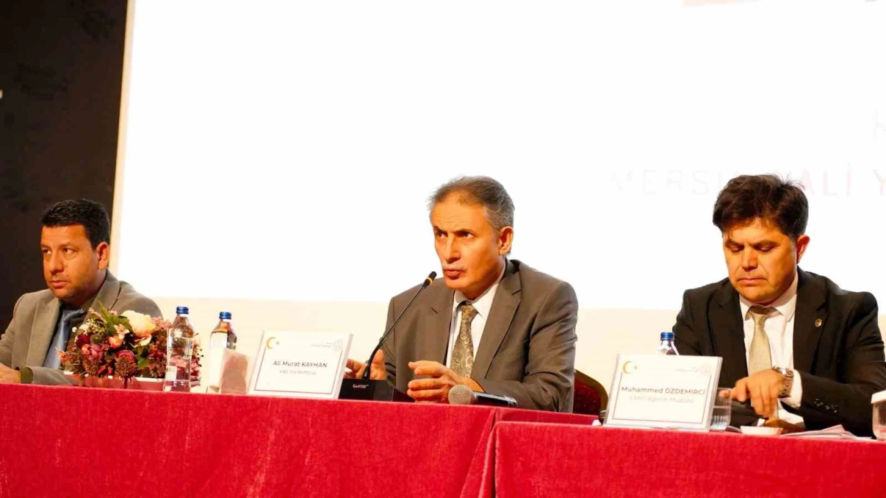 Mersinde eğitim süreçleri değerlendirme toplantısı yapıldı