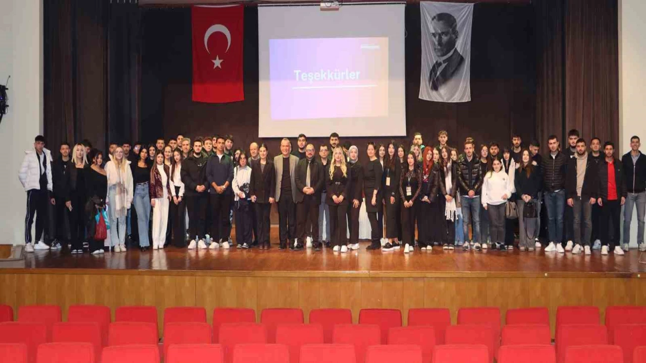 Mersinde gençlere yönelik yeni kariyer projeleri tanıtıldı