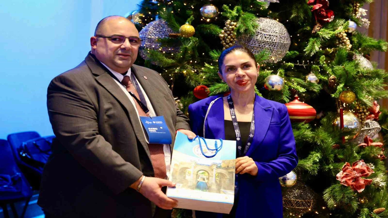 Muratpaşa Belediyesi, Maltadaki Liderler Zirvesine katıldı