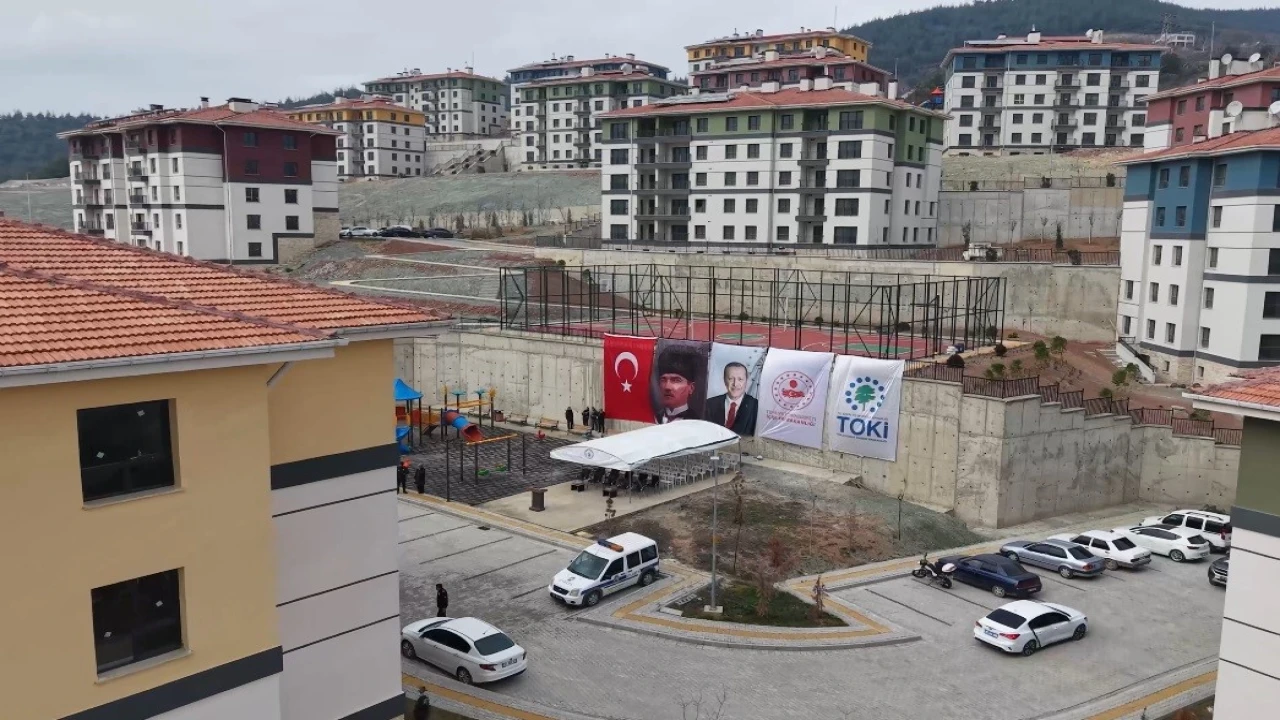 Osmaniyede 221 deprem konutunun anahtarları teslim edildi