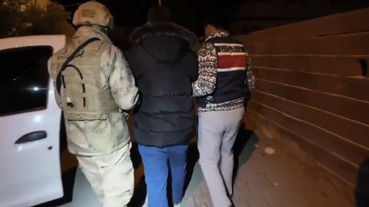 Osmaniyede DEAŞa darbe: 3 kişi tutuklandı
