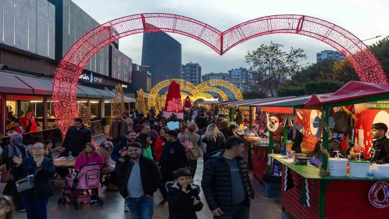 Sayaparkta yılbaşı coşkusu tüm hızıyla devam ediyor