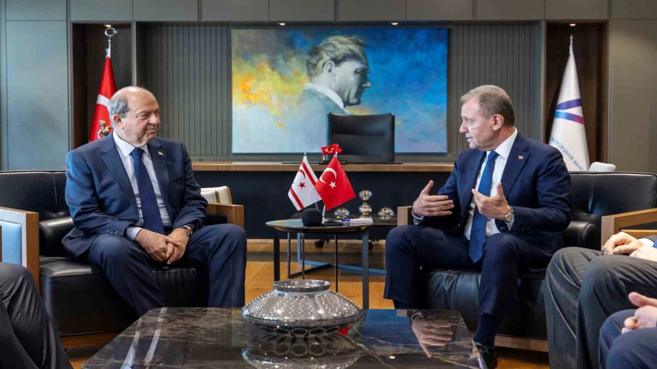 Seçer: Kıbrıs davasını siyaset üstü görüyoruz