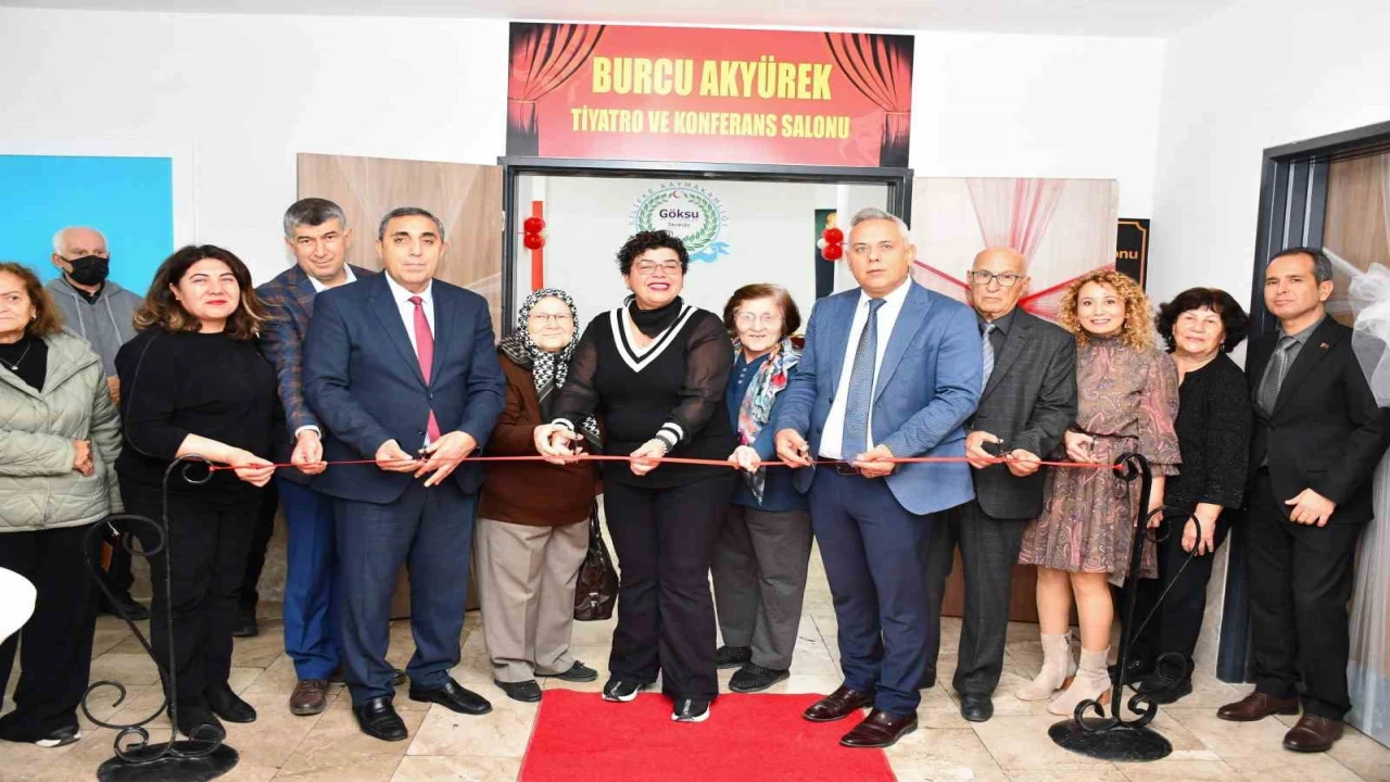 Silifkede depremde hayatını kaybeden öğrencinin anısına kütüphane oluşturuldu