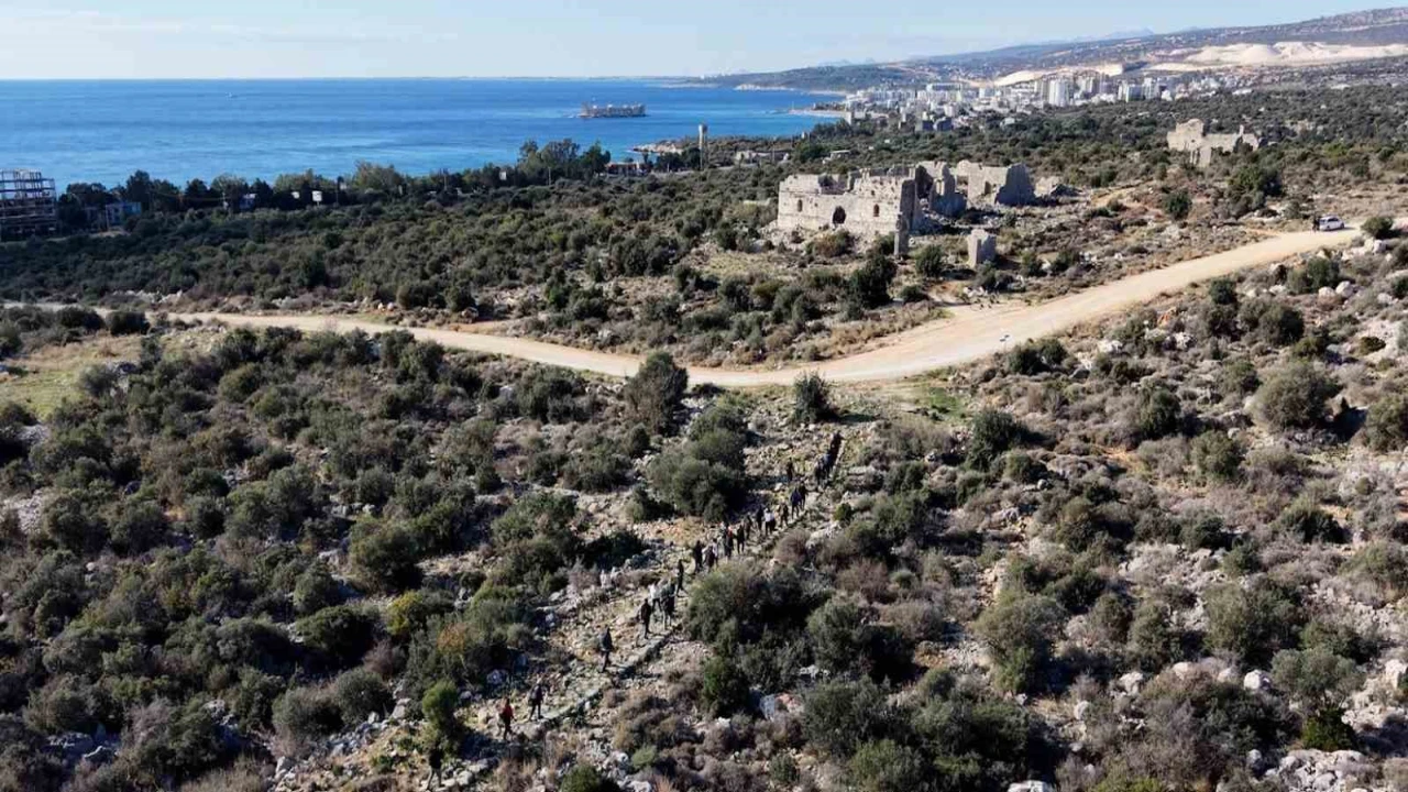 Tarihi Kilikya Yolu yürüyüşü doğa ve tarih tutkunlarını buluşturdu