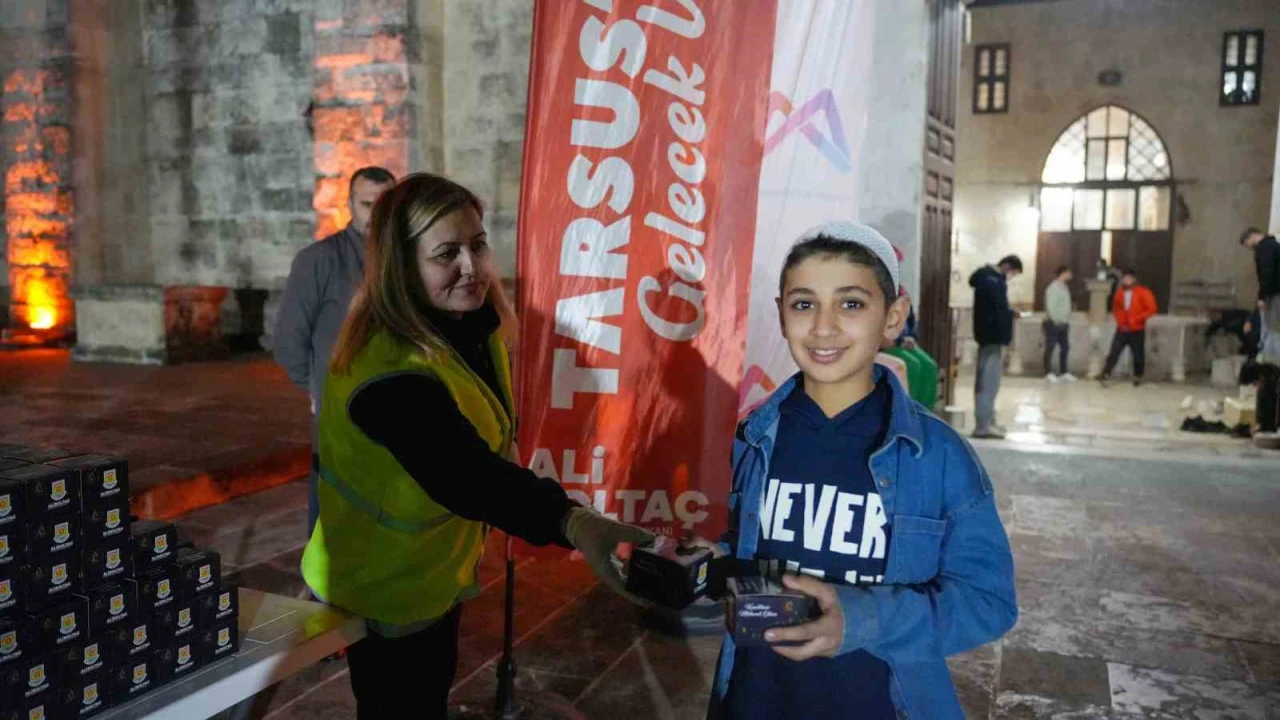 Tarsusta Regaib Kandili dayanışmayla karşılandı