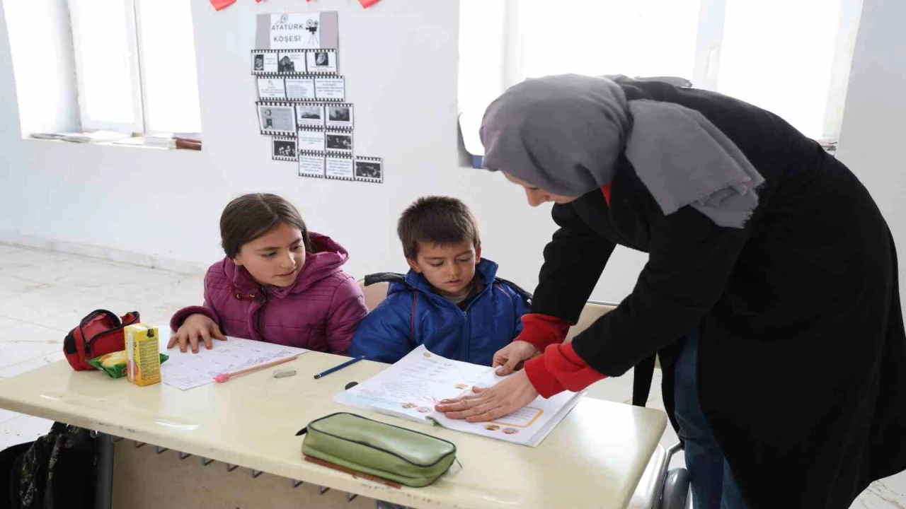 Adanada 1600 rakımda eksi 20 derecede zorlu eğitim