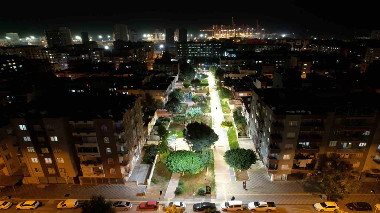 Akdeniz Belediyesi 6 parkı baştan sona yeniledi
