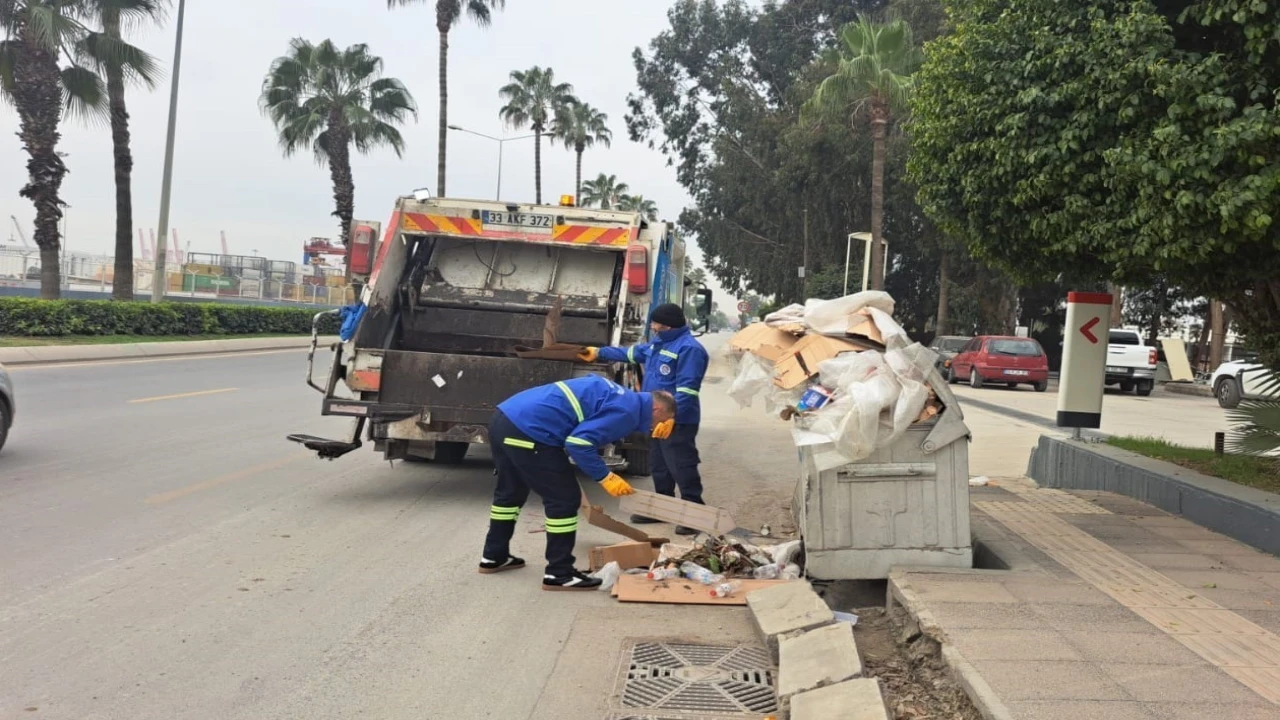 Akdenizde çevre temizliği aralıksız sürüyor