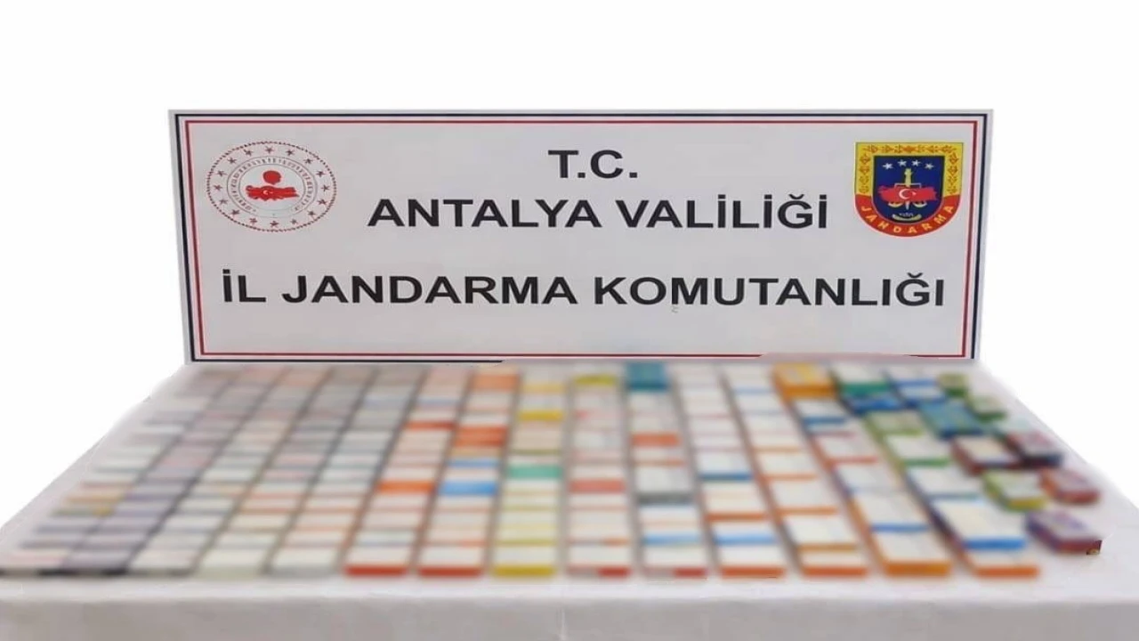 Alanyada kaçakçılığa jandarmadan çifte operasyon
