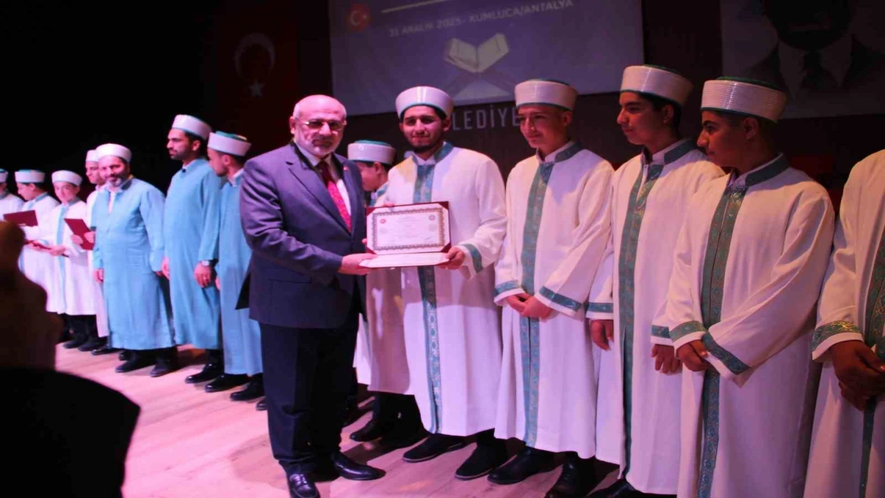 Antalyada 27 hafız için icazet töreni