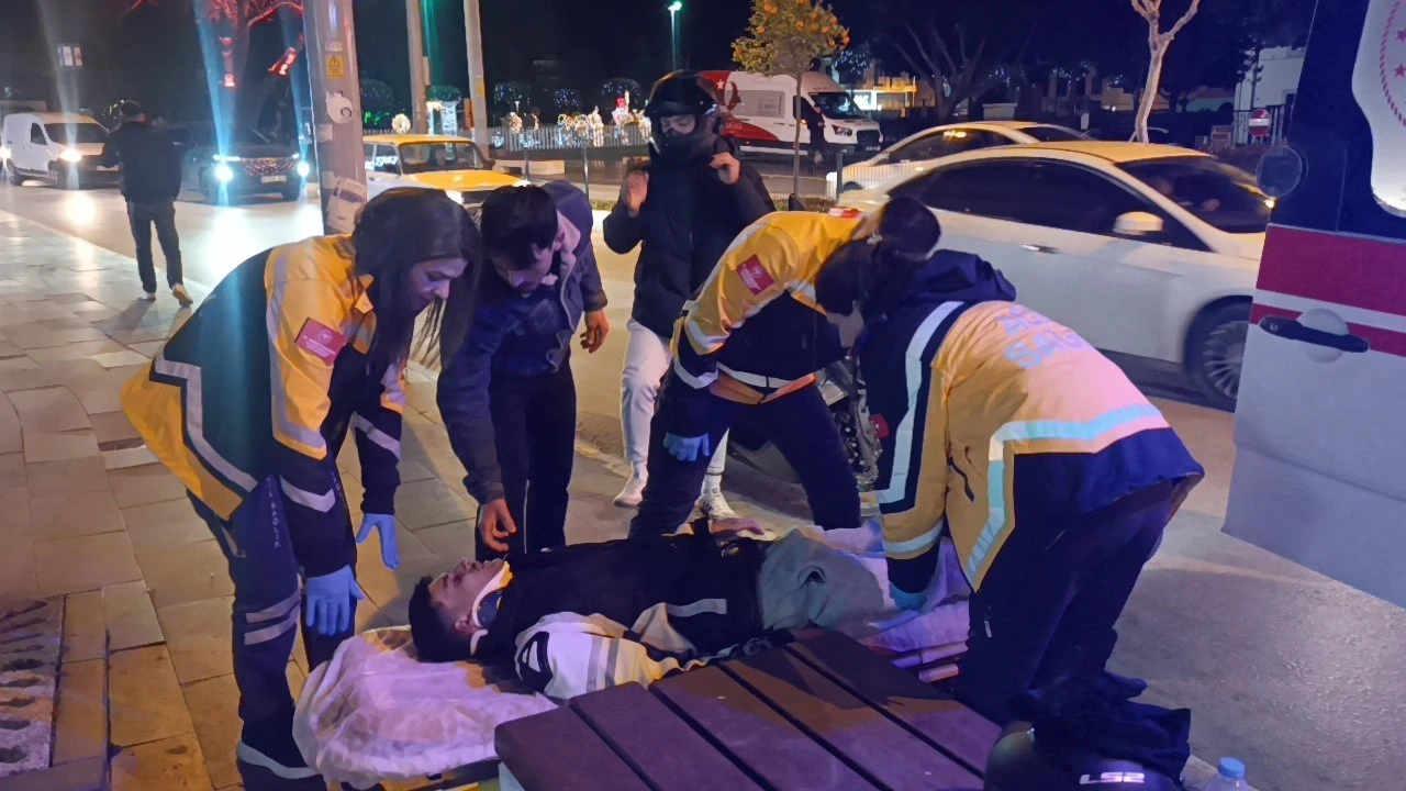 Antalyada devrilen motosikletin sürücüsü yaralandı