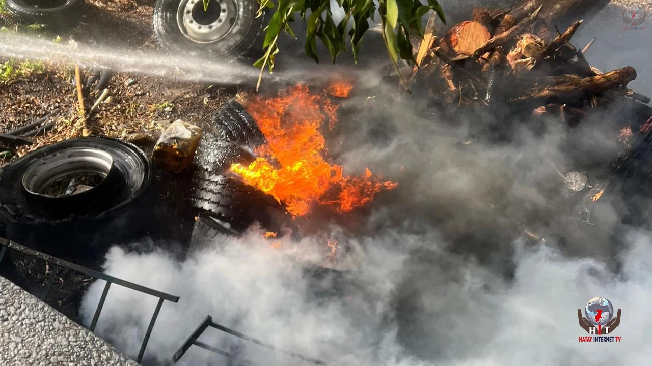 Arsuzda hurdalık yangını