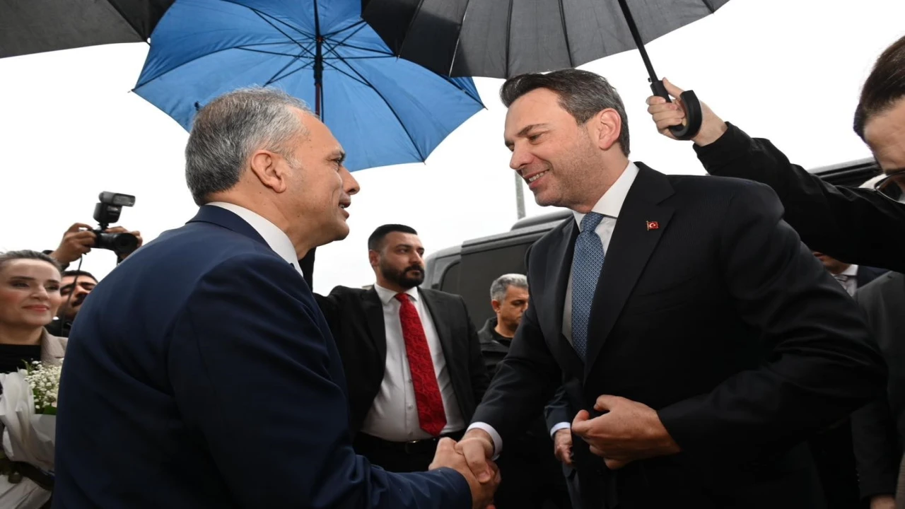 Bakan Bayraktar: Terörsüz Türkiyenin ne olduğunu biz Gabarda ve ufak, hani sinemalarda fragman denir ya, bir kesiti olur ya, onu gördük