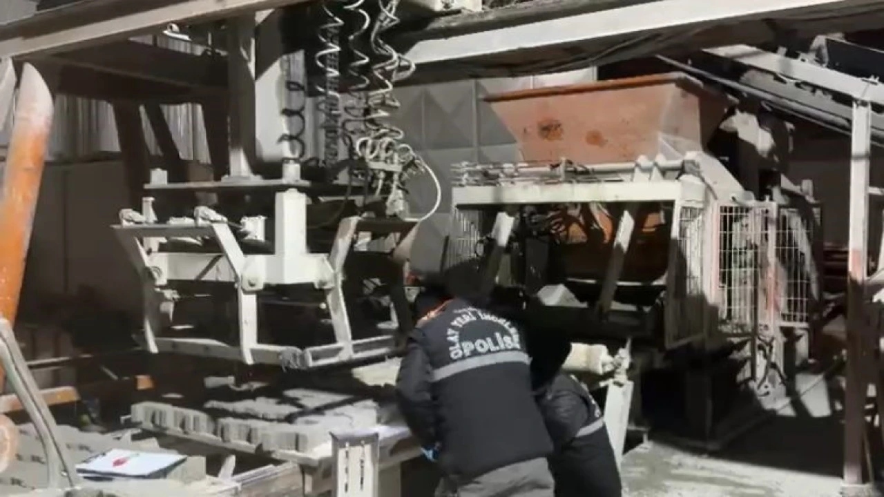 Burdurda pres makinesine sıkışan işçi yaralandı