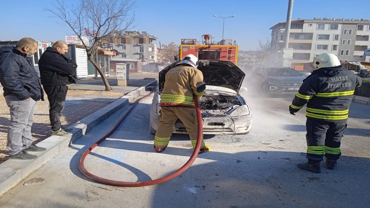 Defnede araç yangını